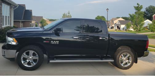 Photo 3 of 9 of 2014 RAM 1500 Big Horn
